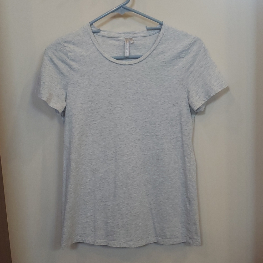 Banana republic gray t-shirt